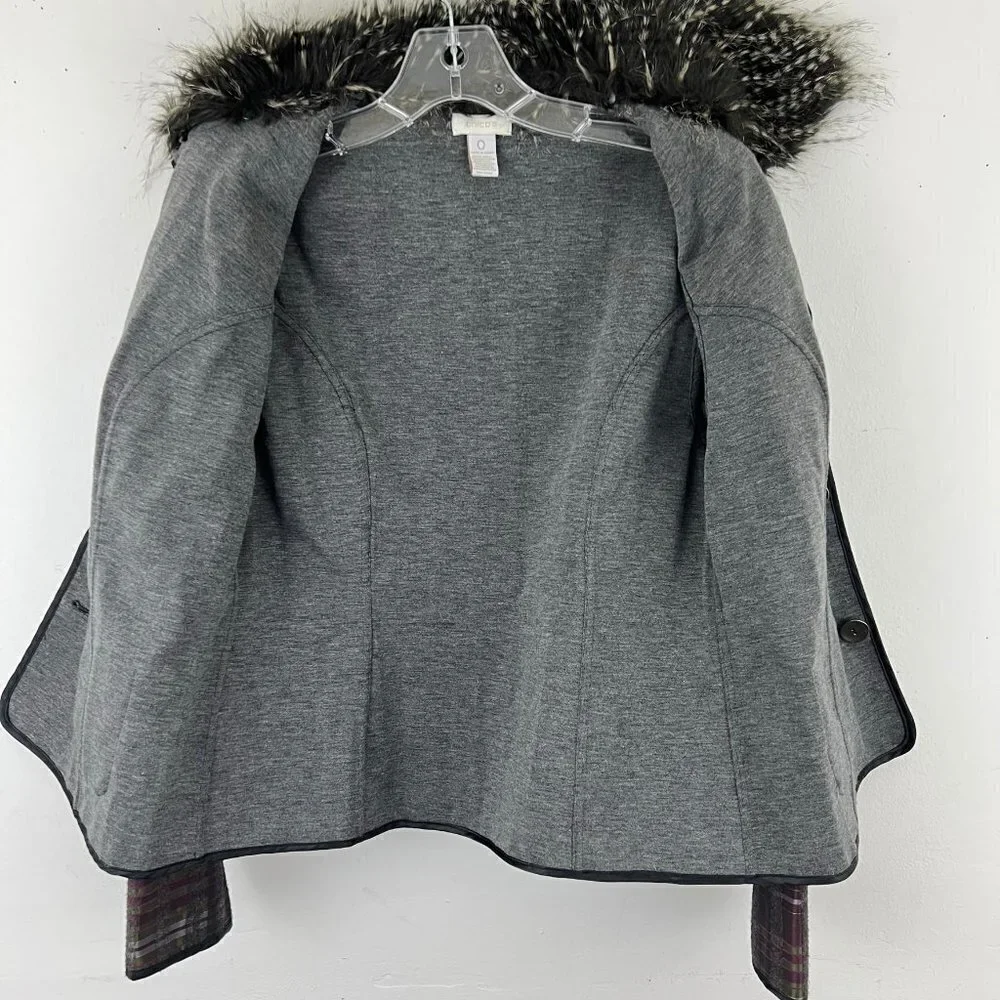 CHICOS sz 0 (S) Reversible‎ Solid Gray Burgundy Plaid Faux Fur Collar Jacket